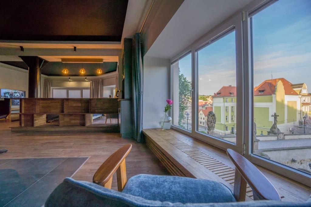 Uroczy Apartament Wita Stwosza Most Kłodzko Exterior foto